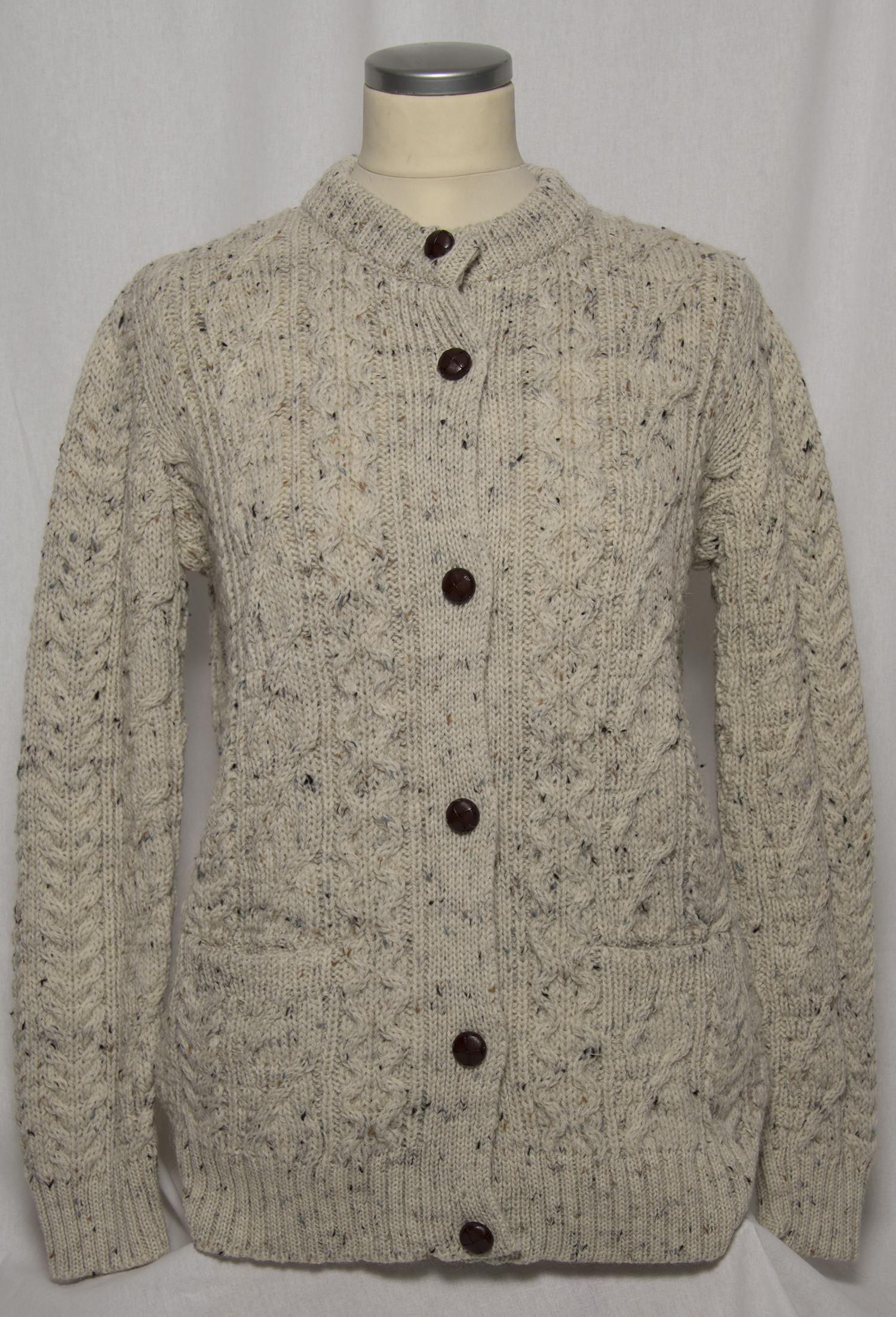 Palads forsigtigt Bourgeon Klassisk Aran strik- cardigan med lommer - 100% uld - A.FLORISSON